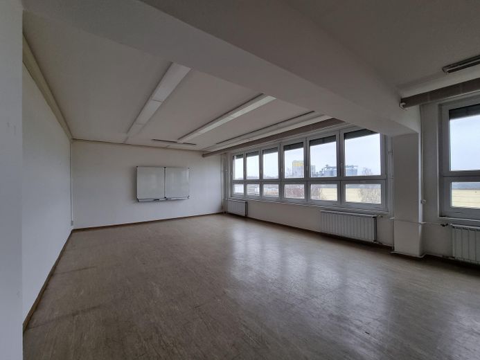 1.9 ha Bauland + Gewerbeobjekte + für Solar , Lager ab 99.000 Euro – Foto 38