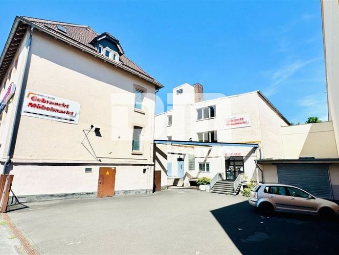 Vielseitiges Gewerbeensemble mit Entwicklungspotenzial in strategischer Lage von Vellmar – Foto 1