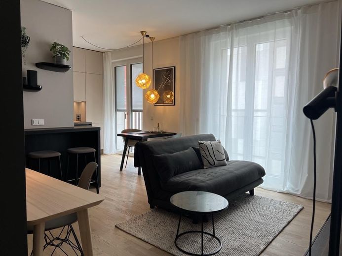 Exklusive 2-Zimmer-Wohnung in Friedrichshain // Exclusive 2-room apartment in Friedrichshain – Wohnzimmer