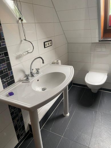 Haus 2/Badezimmer