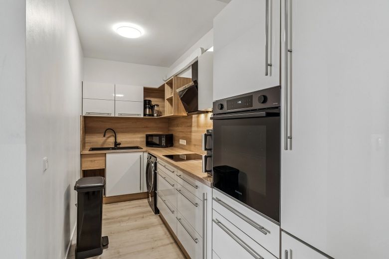 Villa Cologne - Investitionschance in zentraler Lage von 53340 Meckenheim bei Köln/Bonn – Fe-Wo 2 Küche