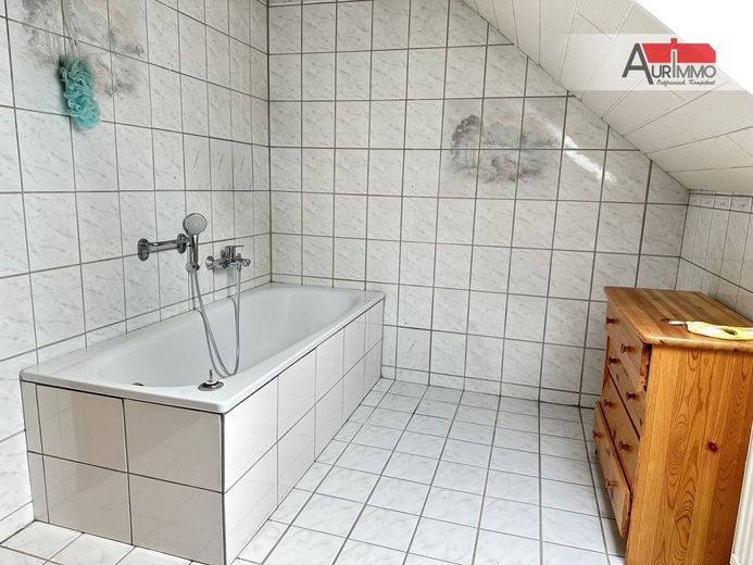 Ehemalige Hofstelle mit Wohnhaus, Scheune – Badezimmer OG