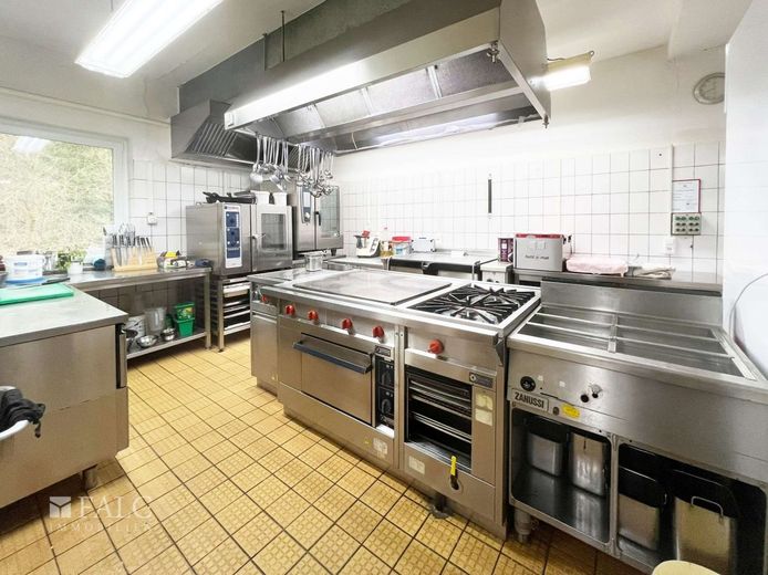 Traditionsreiches Hotelanwesen im Herzen des Thüringer Waldes - modernisiert und vielseitig nutzbar – Küche