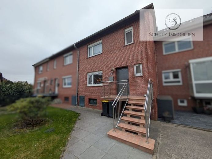 Reihenmittelhaus mit Garten, Garage 102m² WF + ca. 78 m² zusätzlicher Nutzfläche - viel Potenzial – Foto 1