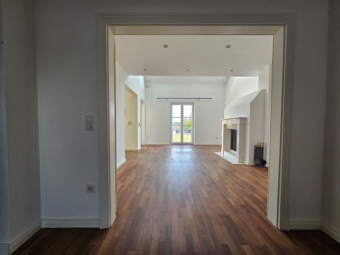 Traumhaftes Wohnen in Gerolfing – Blick ins Wohnzimmer