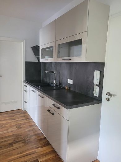 🏡 Moderne Möblierte Wohnung – Voll ausgestattet – zentrale Lage – Einziehen & Wohlfühlen! – Foto 12