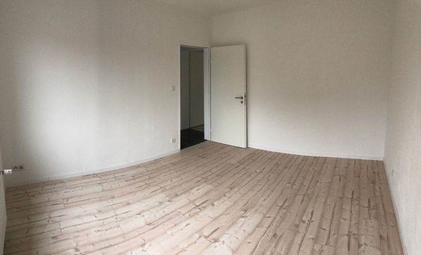 Renovierte 4-Zimmer-Wohnung mit Garten in Rheine-Hauenhorst – Schlafzimmer