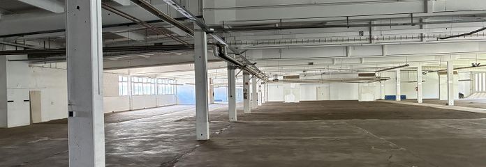 Lübbecke’de kiralık büyük depo binası, kısmi alanlar da mümkün!