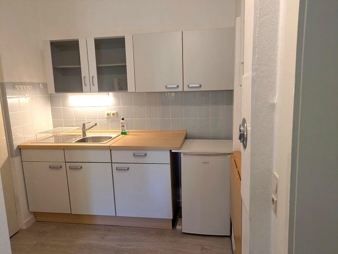 Charmant chez-soi ou investissement : emplacement central, sans commission – Küchenzeile