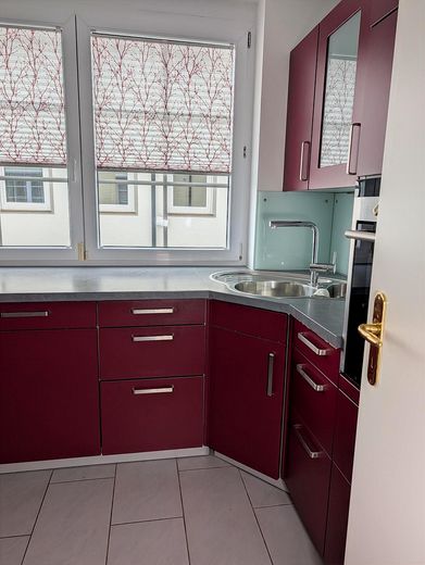 Exclusive 3-Zimmer-Etagenwohnung in Bestlage - Komfortabel, barrierefrei, Lift & ideal für Paare – Einbauküche 1