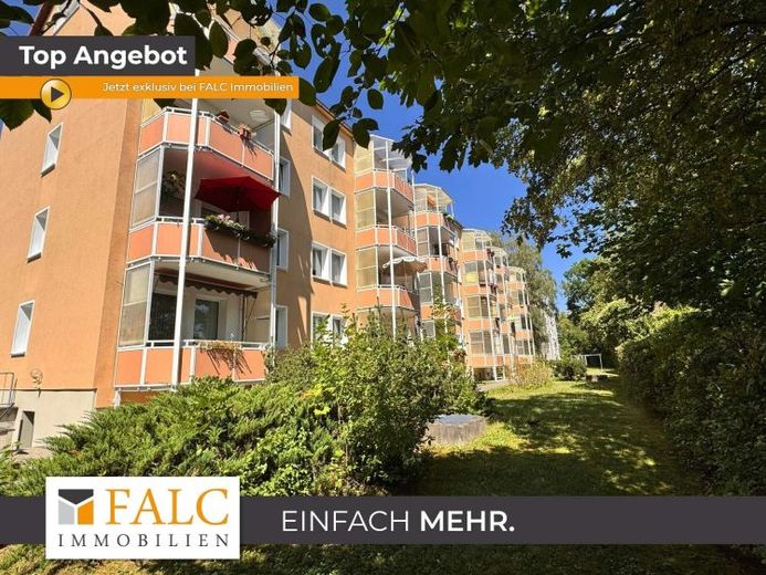 3-Raum-Wohnung mit guter Anbindung, herrlichem Ausblick und günstigem Preis (Kaufpreisfaktor 18,62!) – Foto 1