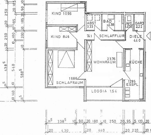 **Provisionsfrei: Komplett renovierte 4-Zi. Wohnung mit Balkon bei München (Haar)** – Grundriss
