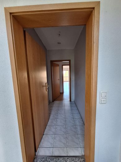 شقة رائعة من غرفتين في مجمع سكني مُعتنى به جيدًا – Wohnungseingang