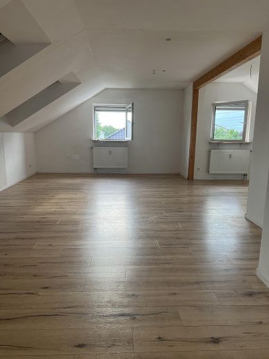 großzügige gepflegt 3 Zimmer Wohnung mit Garage – Photo 2