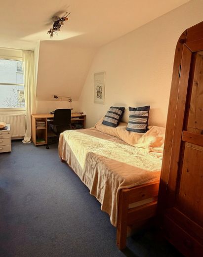 Schlafzimmer 2 (2. OG)