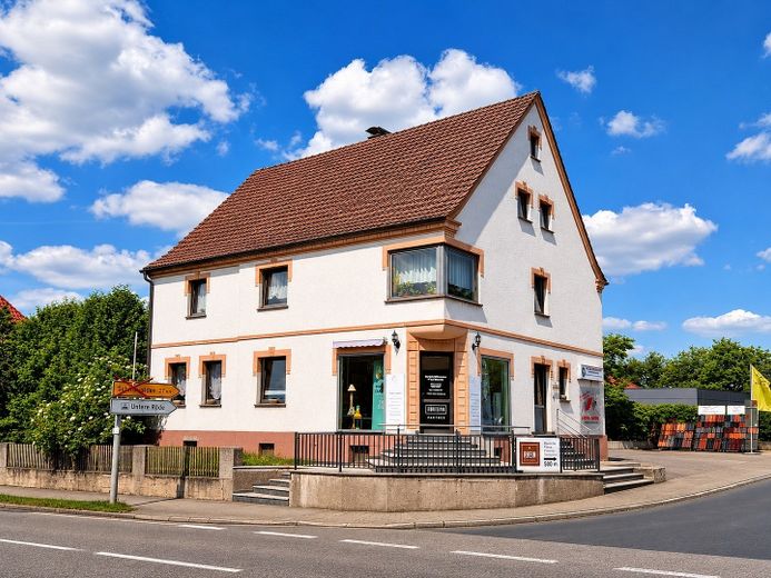 Dermbach, Wohnhs. + Gewerbe – Foto 1