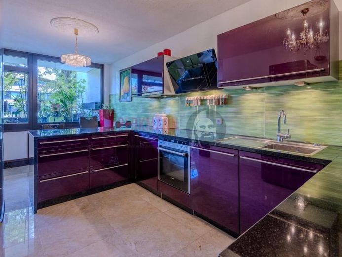 3 Zimmer Wohnung mit Küchentraum und hochwertiger Ausstattung / Bezugsfrei – Foto 1
