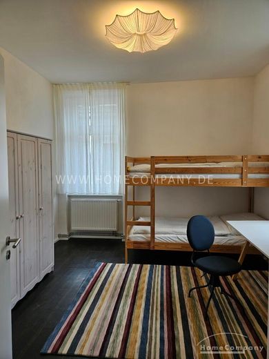 25868 HomeCompany Dresden सुसज्जित/Furnished Dresden-Neustadt में 5-कमरों का अपार्टमेंट, अधिकतम 4 व्यक्ति – 3bc77d3f7702f7f0accda305c38ef23c4d7875a3.jpg