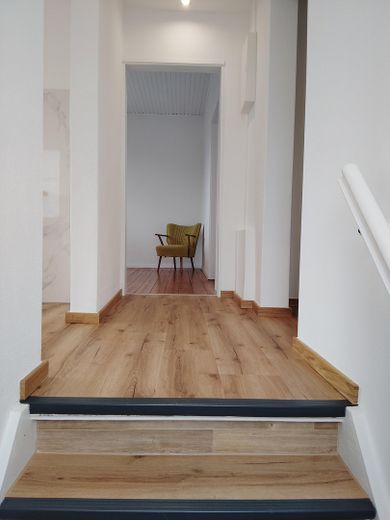 Modernized semi-detached house with view of the Schlei No commission from private seller ... living like on vacation! – Flur OG
