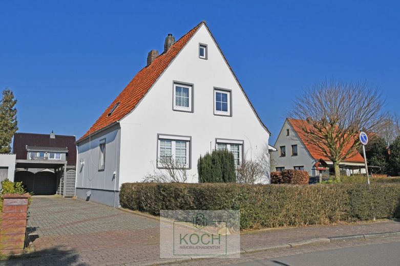 Größtenteils modernisiertes Einfamilienhaus in ruhiger Lage von Langen – Ansicht