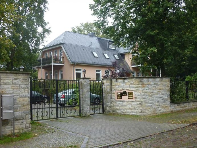 PROVISIONSFREI (Privatverkauf): Große 4-Zimmer-Wohnung in historischen Villa am Naturschutzgebiet – Foto 13