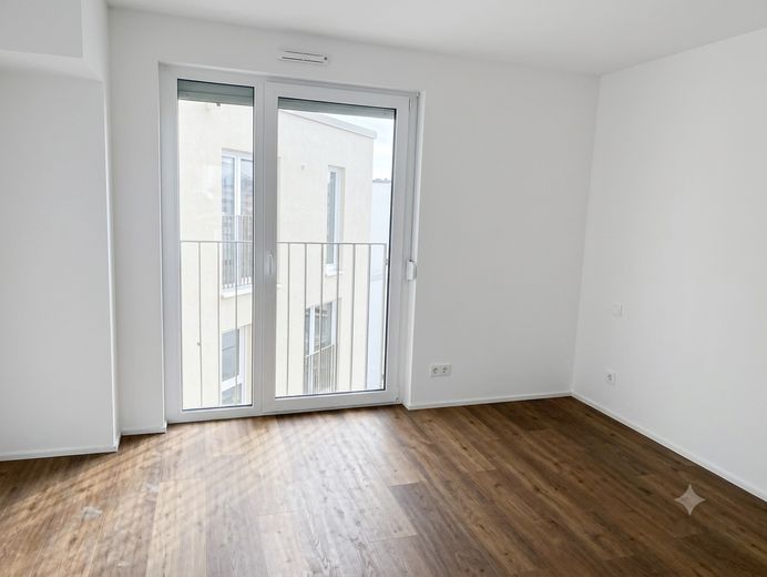 Neuwertige 4-Zimmer-Wohnung in Offenbach – Schlafzimmer 1