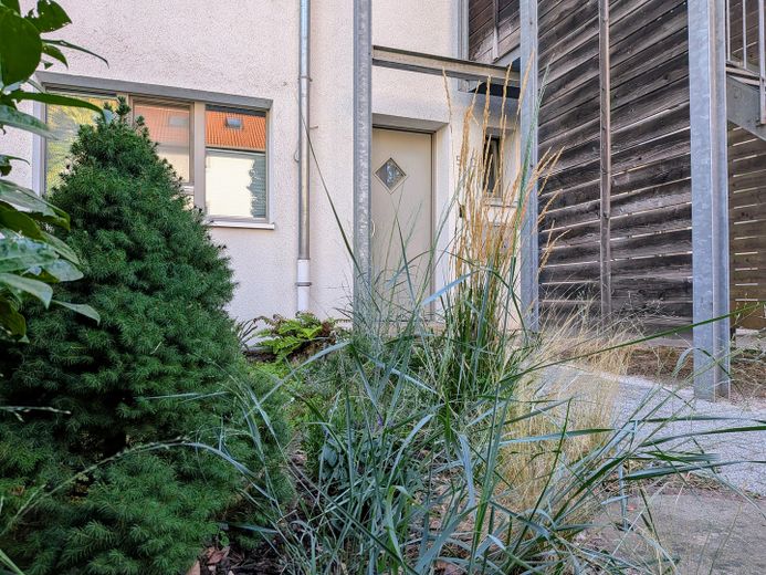 Wunderschöne Maisonette-Wohnung in bester Lage mit Garten - Erbpacht – Haus von Straßenseite
