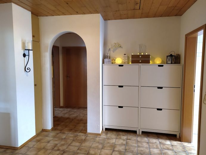 Sehr Helle schicke 3 Zimmer Dachgeschosswohnung mit Blick in die Berge – Photo 8