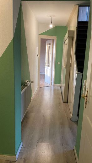 Lichtdurchflutetes Flur (1.OG)