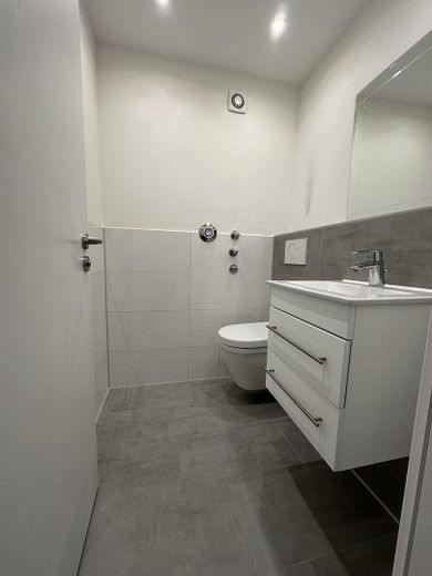 Appartamento di 4,5 locali a Benningen – senza provvigione – Gäste-WC