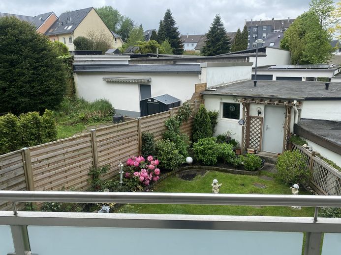Zentral nahe der Uni mit Balkon und Einbauküche ohne Maklergebühren – Foto 3