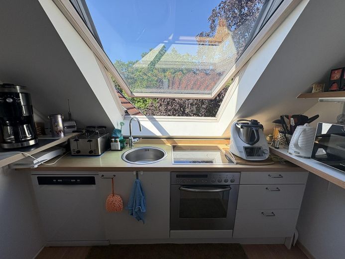 Außergewöhnliche DG-/Maisonettewohnung im Zooviertel – Großzügiges Wohnen, Blick in die Eilenriede – Küche