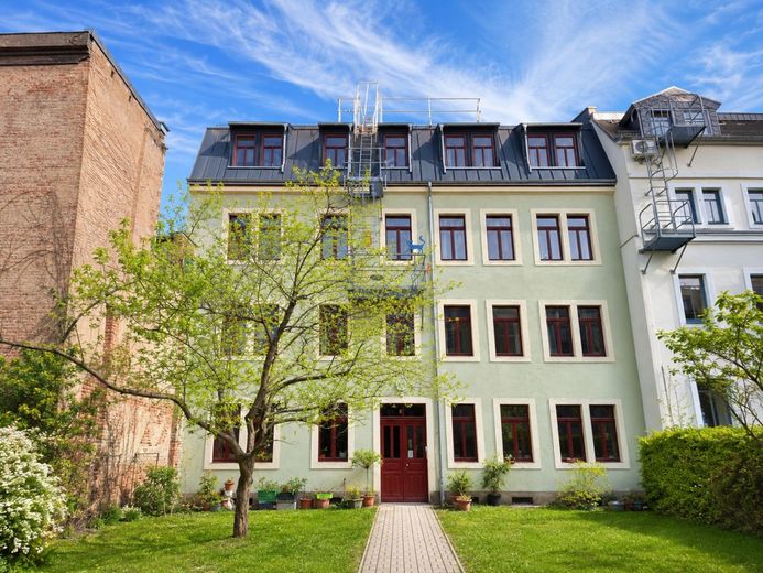 VERMIETETE 3-RAUM WOHNUNG IM 1. OBERGESCHOSS – Objektansicht