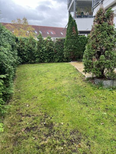 5 Zi.-Maisonette mit Garten, Terrasse und Carport in Mühlheim in ruhiger Anliegerstraße – Groß genug zum Spielen