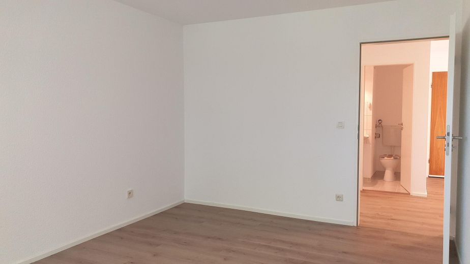 Schöne 3 Zimmer Eigentumswohnung in beliebter Lage Donauwörth Parkstadt – Schlafzimmer