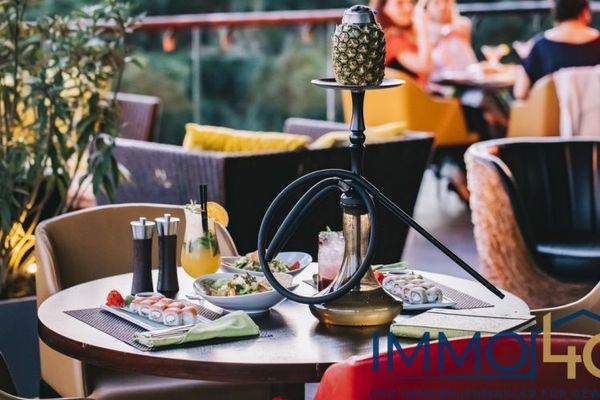 Shishabar avec machines à sous à Karlshorst - Cuisine complète possible