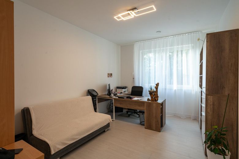 Haus mit viel Wohnraum – Foto 43