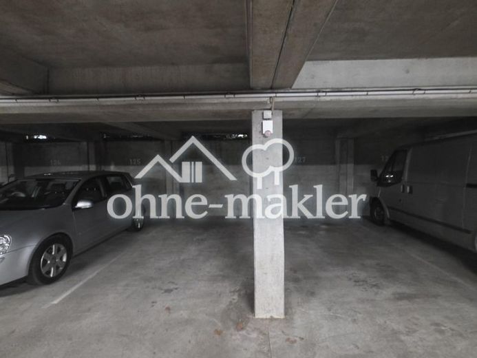 2x Tiefgaragenstellplätze und 3x Tiefgaragen-Duplexstellplätze Kurz oder langfristig zu vermieten – Foto 1