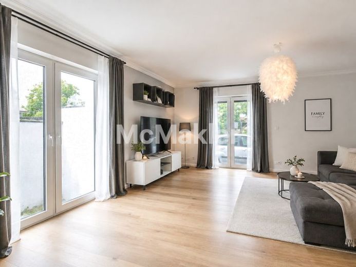 Familienglück beginnt hier – modern, bezugsfertig und voller Möglichkeiten – Foto 1