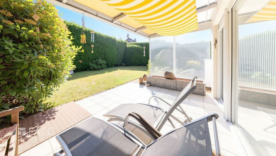 Familientraum auf ganzer Linie – Terrasse