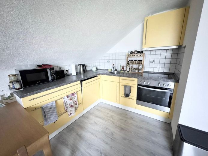 Affascinante appartamento mansardato di 4 locali con giardino privato+garage+posto auto in posizione TOP! – Foto 3