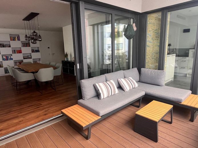 Außergewöhnliche Wohnung mit Geschichte – modern, barrierefrei und mitten in Saarbrücken – Balkon