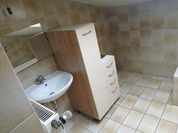 Günstige 2-Zimmer-Wohnung (43m²) in Eschweiler-Kinzweiler – Badezimmer