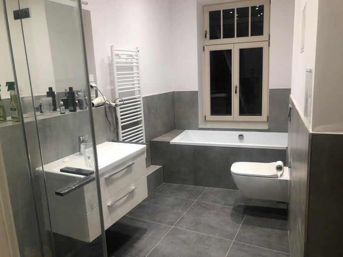 Appartamento di 3 locali appena ristrutturato con cucina componibile di lusso e ampio balcone – Foto 7