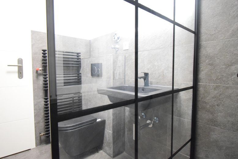 kernsaniertes Badezimmer