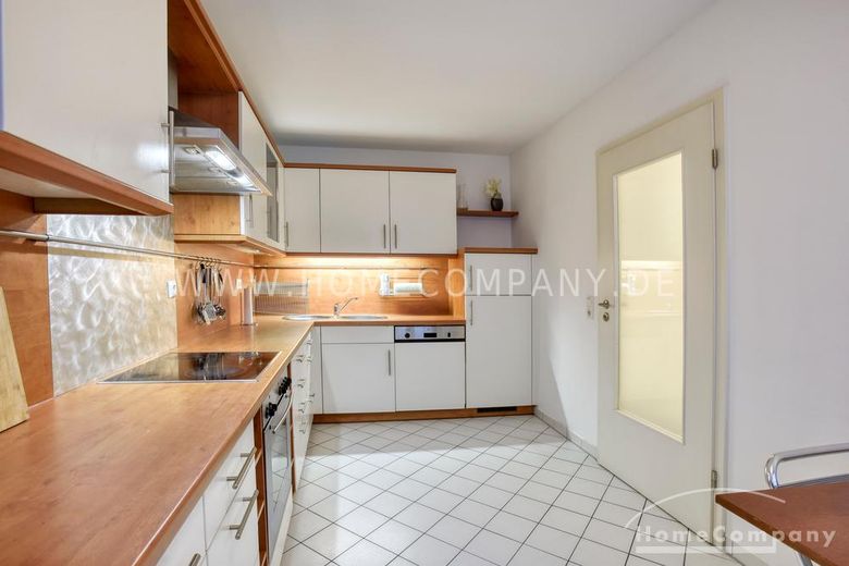 ***Belle maison de ville meublée de 3 pièces sur 2 niveaux au cœur de Munich – 302e1a3ced3646a599414e00d8f7417e62ff945b.jpg