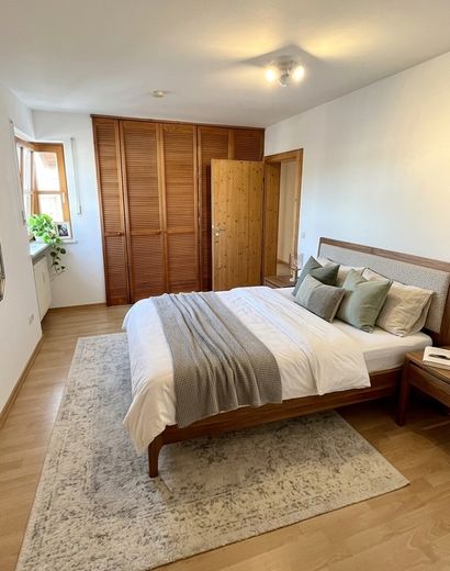 Helle Doppelhaushälfte mit großem Garten - frei ab Aug. 26 - ohne Provision – Schlafzimmer im OG