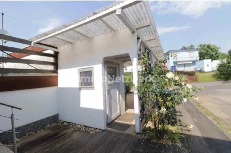 Bungalow mit Flachdach und Mezzaningeschoss – Foto 2