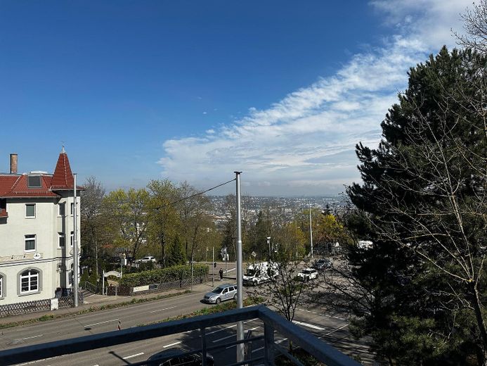 Möbliertes 1 Zimmer Apartment in Stuttgart-Degerloch - Provisionsfrei – Aussicht vom Balkon
