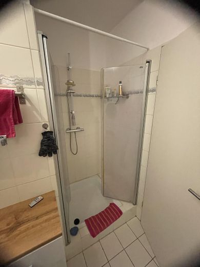Von Privat sehr schöne & helle 2.5 ZKB in direkter Innenstadtlage – Foto 25